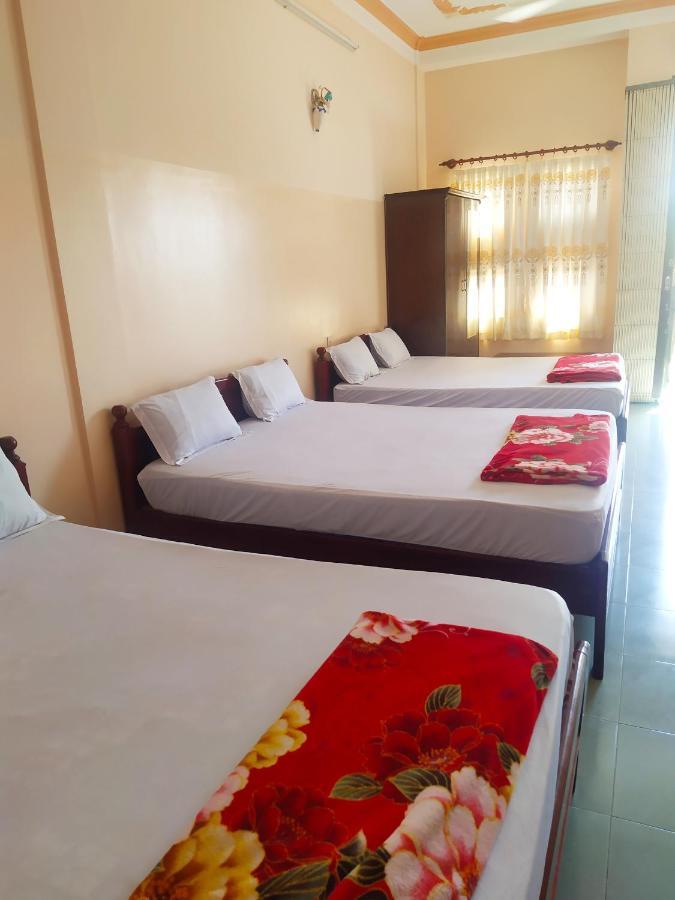 Nha Nghi Minh Quan Hotel Ha Tien Exterior foto